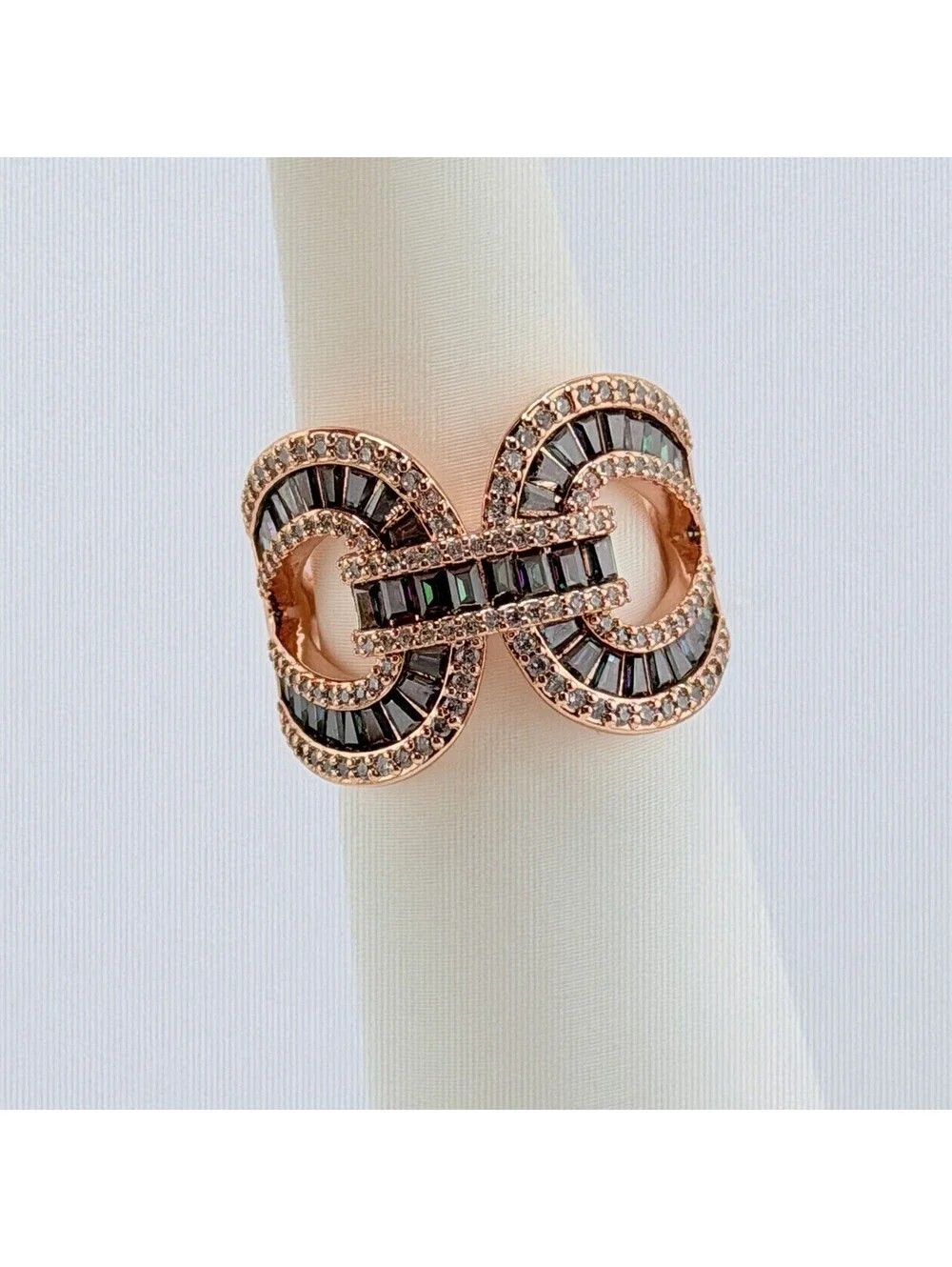 Bomb Party June Ring Sz 6 